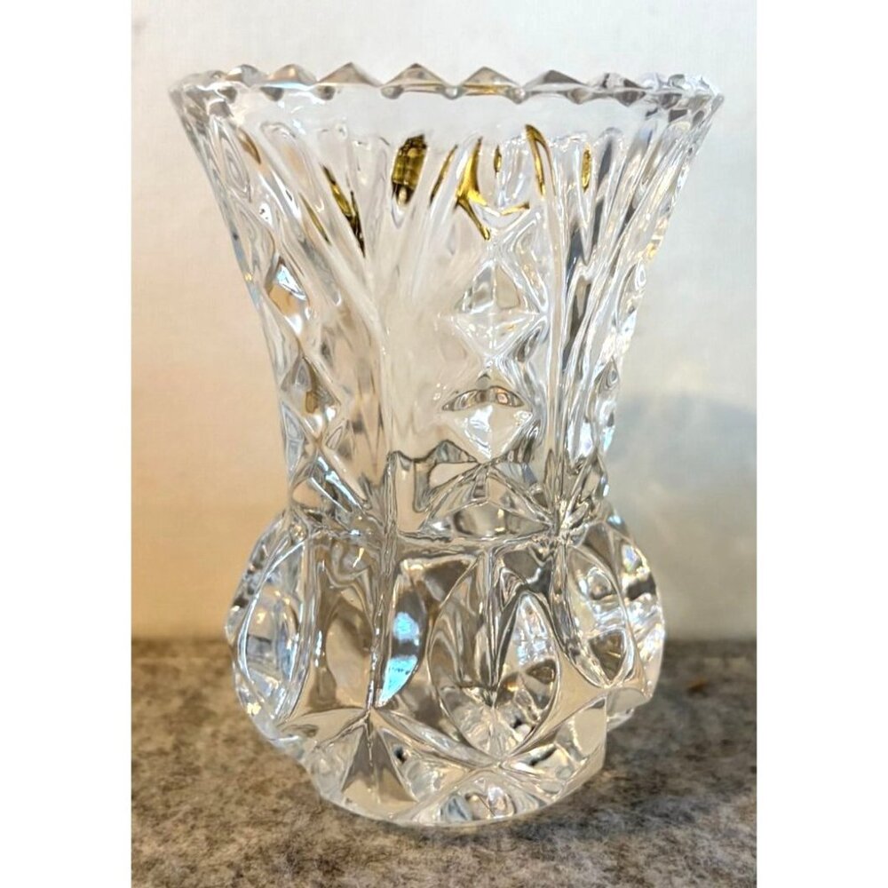 Vintage Kristal Zajecar /Yugoslavia Bud Vase   # 2732